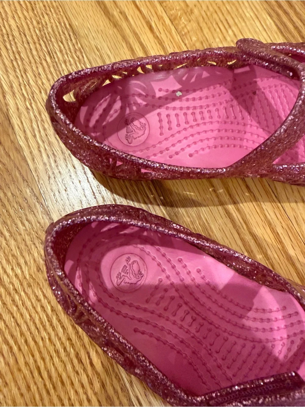 CROCS Glitter Pink Girls' Mary Jane Sandals with Cutout Floral Design Sz 11